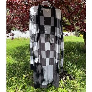 Charlie Paige Long XL Cardigan Duster Black & White Buffalo Check Plaid